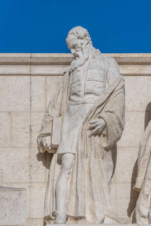 Budapest, Hungary - Feb 8, 2020: Statue of Hungary Batthyany Lajos in Kossuth monument besids Parliament buildingのeditorial素材