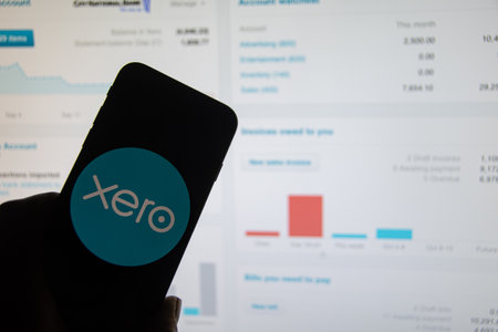 Rheinbach, Germany November 16, 2022, The brand logo of the technology company "Xero" on the display of a smartphone (focus on the brand logo)のeditorial素材
