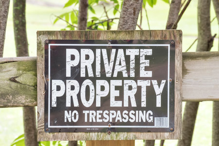 A private property no trespassing signの写真素材