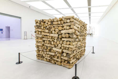 Neat woodのeditorial素材