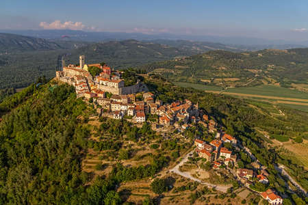 Motovun is a small village in central Istria (Istra), Croatia. City containing elements of Romanesque, Gothic and Renaissance styles.の写真素材