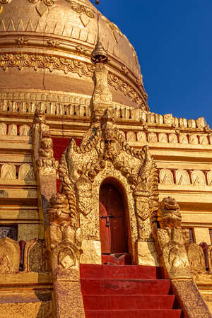 The Shwezigon Pagoda or Shwezigon Paya is a Buddhist temple located in Nyaung-U, a town near Bagan, in Burma, nuilt by  King Anawrahta.の写真素材