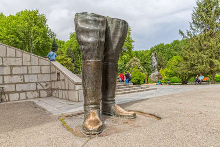 TEHRAN, IRAN - MAY 1, 2015: Unfinished statue of Reza Shah, work on it was abandoned at the twilight of the monarchist regime in 1979 and now it is placed in front of the Niavaran Palace Complex.のeditorial素材