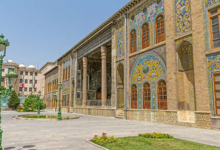 Patterned walls and wooden windows of the royal palace Golestan oldest groups of buildings in persian capital, was rebuilt to its current form in 1865. Tehran, Iran.のeditorial素材