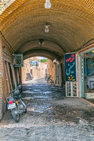 Old street in Yazdのeditorial素材