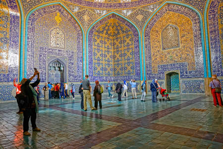 Sheikh Lotfollah Mosque interiorのeditorial素材