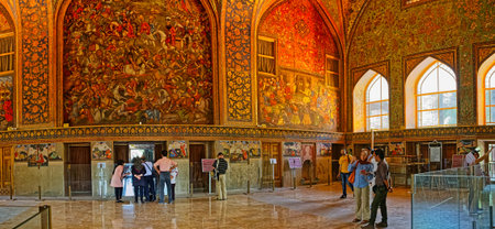 Chehel Sotoun palace interior