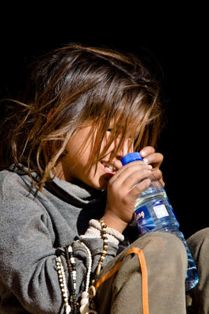 Bedouin girl in Petra, Jordanのeditorial素材