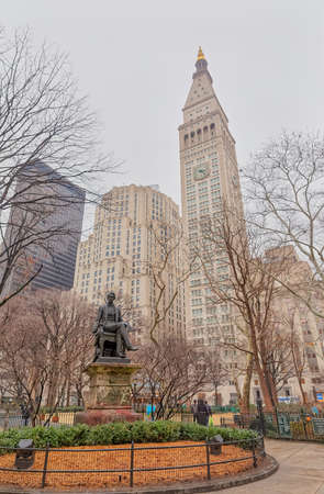 William Henry Seward sculpture in Battery Park New Yorkのeditorial素材