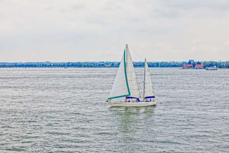 Sailing on the Hudson River, New Yorkのeditorial素材