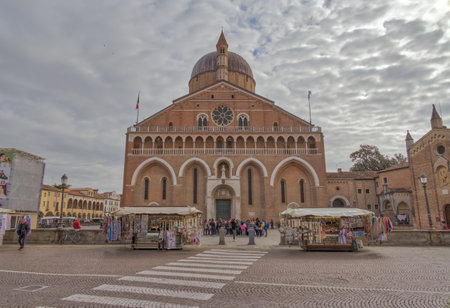 Basilica of Saint Anthony in Padua Italyのeditorial素材