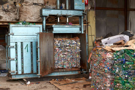 Argentina, Lomas of Zamora. June 2019. Informal workers perform sorting of recyclable materials in the municipal ecopoint.のeditorial素材