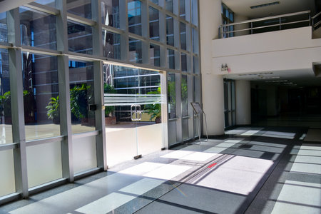 January 13, 2021, Nonthaburi, Thailand, glare of office building doorsのeditorial素材