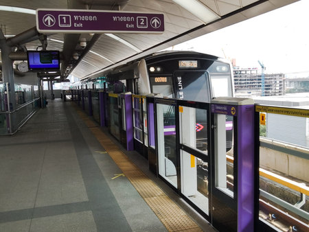 High-speed rail is docking at Bang Phlu Intersection, Bang Bua Thong, 21 November 2021, Nonthaburi, Thailandのeditorial素材