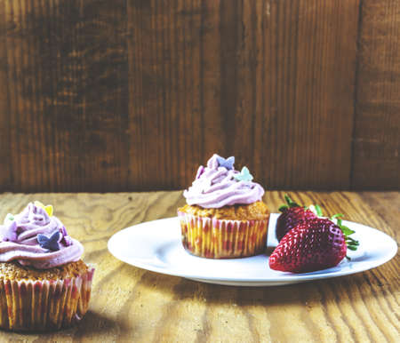 Strawberry muffins with strawberryの写真素材