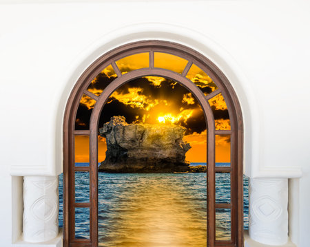 Open the door handle and keys conservatory overlooking the forest and the sunの写真素材