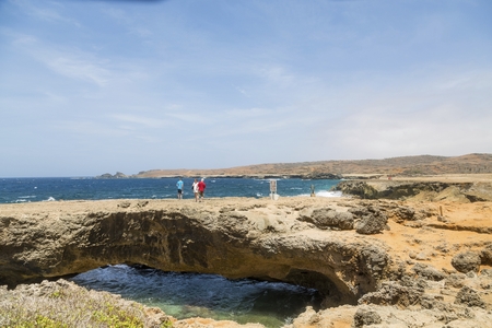 Tourists at New Aruba Natural Bridgeのeditorial素材