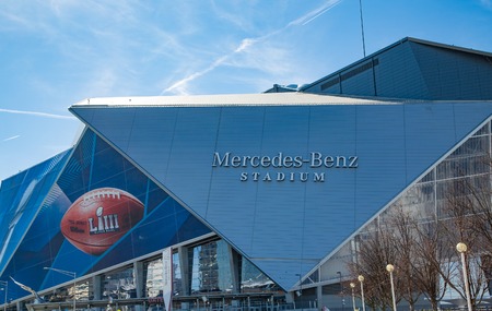 Mercedes-Benz Stadium with Super Bowl LIII Logoのeditorial素材
