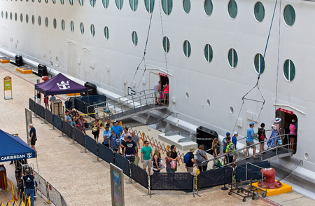 COZUMEL, MEXICO - March 1, 2016: Cruise ship security is taken very seriously, both on shore before boarding, while getting on the ship and during the entire trip.のeditorial素材