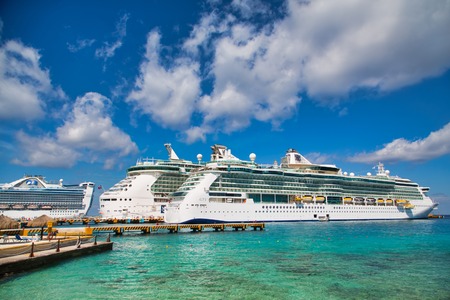 Three Cruise Ships in Cozumelのeditorial素材