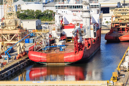 Construction Barge in Portのeditorial素材
