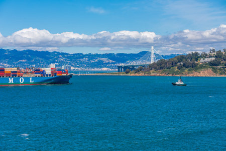 Tug Boat to Freighter