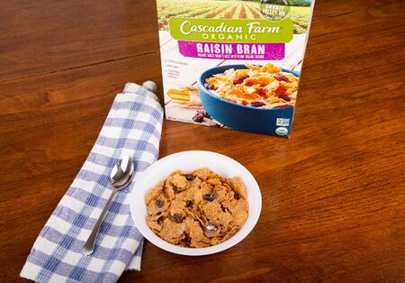 Cascadia Farm Raisin Branのeditorial素材