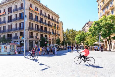 Catalunya Banners on building in Plazaのeditorial素材