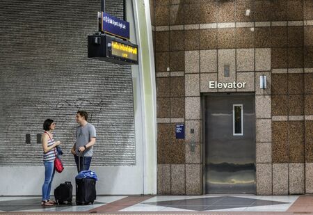 Waiting on the Trainのeditorial素材