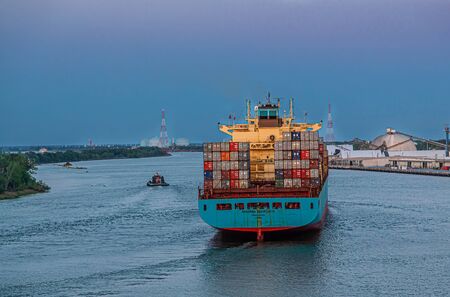 Maersk Gairloch Freighterのeditorial素材
