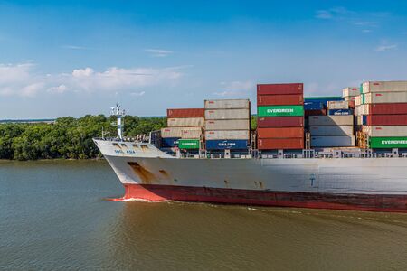 Bow of OOCL Asia Freighterのeditorial素材