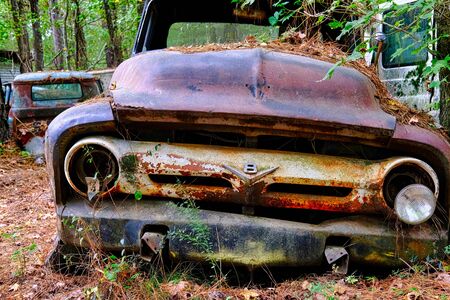 Old Rusty V8のeditorial素材