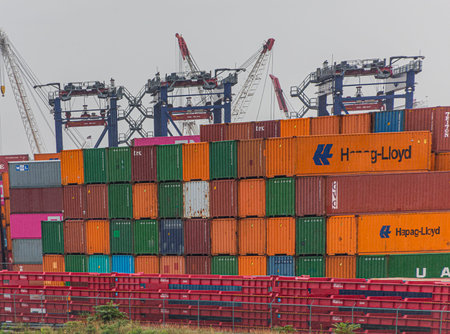 Hapag-LLoyd Freight Containers