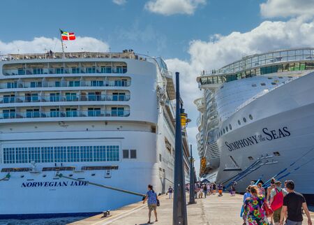BASSETERRE, SAINT KITTS - December 10, 2018: Port Zante is the harbour in Basseterre, Saint KItts, which has grown into a shopping mecca thanks to cruise ships such as NCL and Royal Caribbeanのeditorial素材
