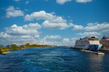 Cruise Ships and Resort in Nassauのeditorial素材