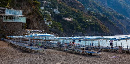 Setting up Beach Umbrellas in Positanoのeditorial素材