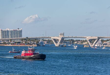 Tugboat in Fort Lauderdaleのeditorial素材