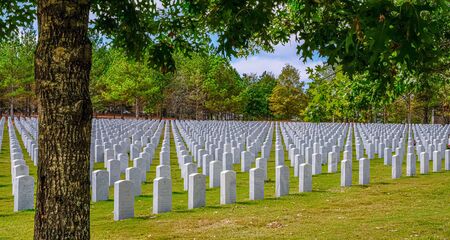 CARTERSVILLE, GEORGIA - October 9, 2019: Georgia National Cemetery encompasses 775 acres and intends servicing the interment needs of veterans and their families for the next fifty years.のeditorial素材
