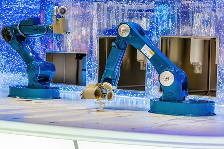Robotic Bartender Pouring a Drinkのeditorial素材