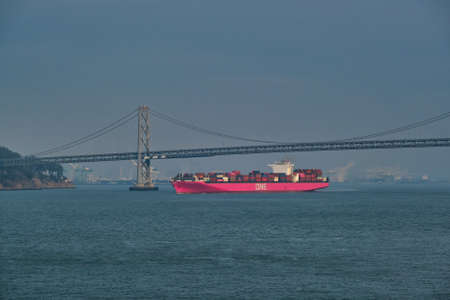 ONE Freighter at Bay Bridgeのeditorial素材