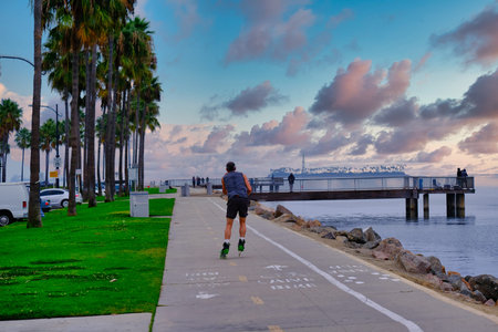 Inline Skater at Dawn in Long Beachのeditorial素材