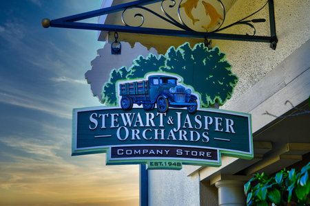 Stewart Jasper Orchards Company Store