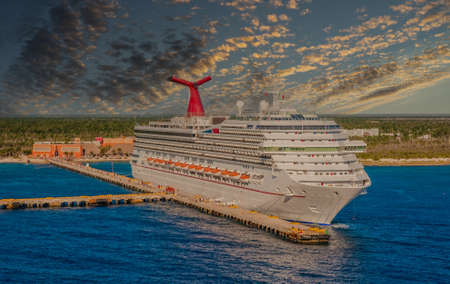 Cruise Ship at Remote Port at Duskのeditorial素材