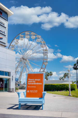 Giant Chair at Long Beach Ferris Wheelのeditorial素材