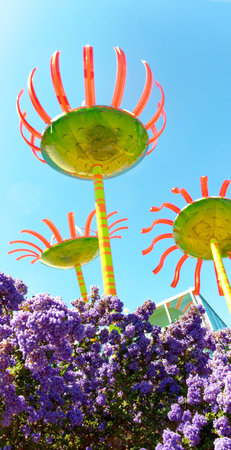 Flower Sculptures at Seattle Center Seattle from Belowのeditorial素材
