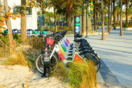 Rental Bikes Along Fort Lauderdale Beachのeditorial素材