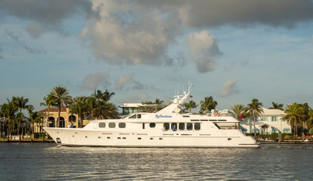 White Yacht on the Intracoastal in Fort Lauderdaleのeditorial素材