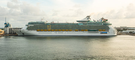 Liberty of the Seas in Port Evergladesのeditorial素材