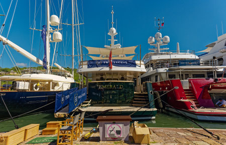 Yachts at Nelsons Dockyard on Antiguaのeditorial素材