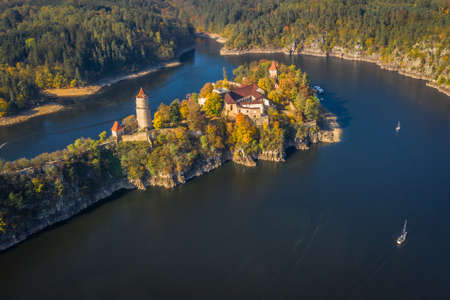 Zvikov Castle. The area was inhabited as early as prehistoric times, when the Celts built in the 1st century AD. The current castle was built in the first half of the 13th century.のeditorial素材
